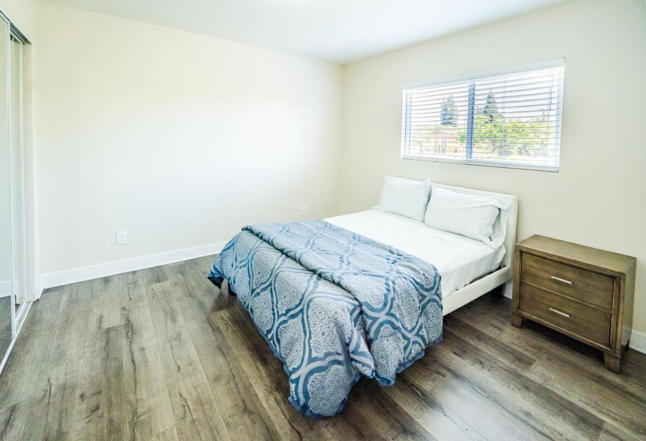Large Condo Sleeps 10 Near Downtown Los Angeles Esterno foto